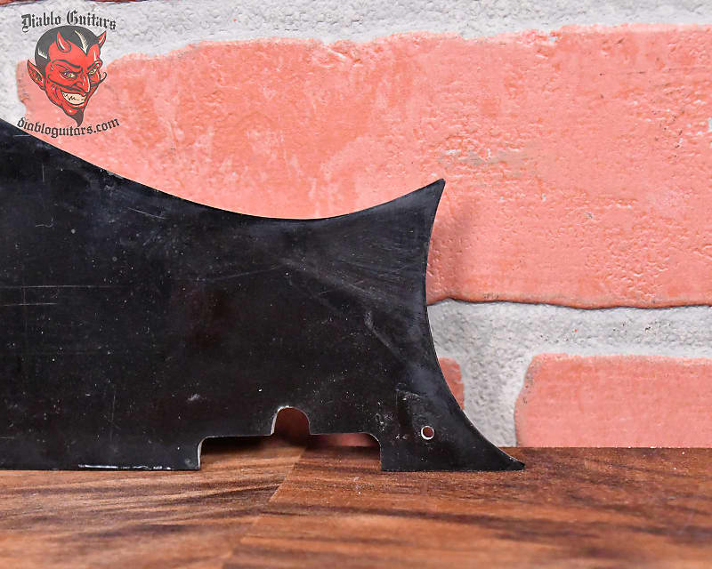 
                      
                        Gibson 1961 Original Complete Archtop Hollowbody Pickguard with Mounts From Barney Kessel 1950's 1960's
                      
                    