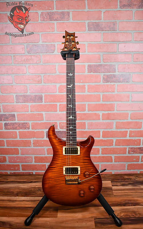 
                      
                        PRS 20th Anniversary Custom 22 Flame Maple Top Violin Amber Sunburst 2005 w/ OHSC
                      
                    